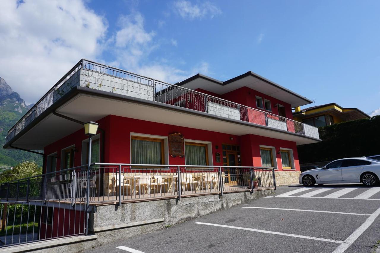 B&B La Villetta Брено Экстерьер фото