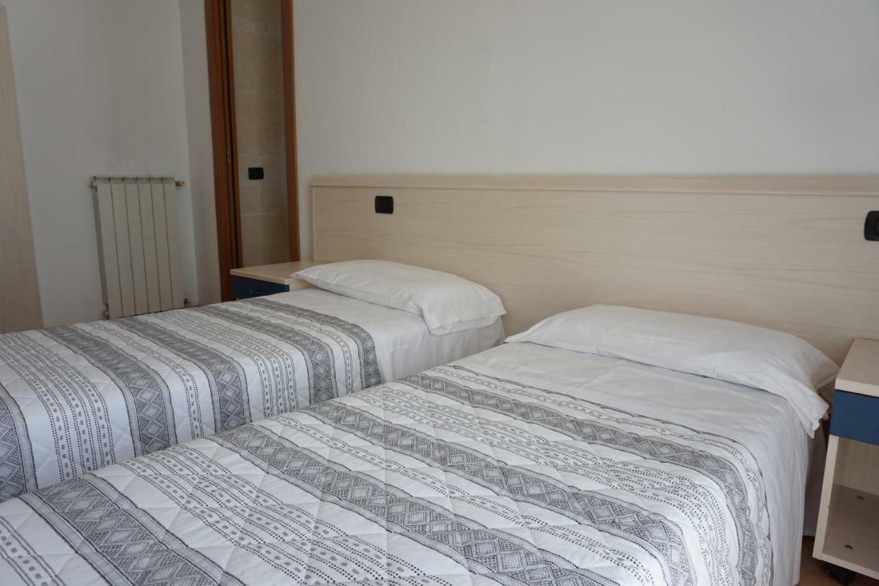 B&B La Villetta Брено Экстерьер фото