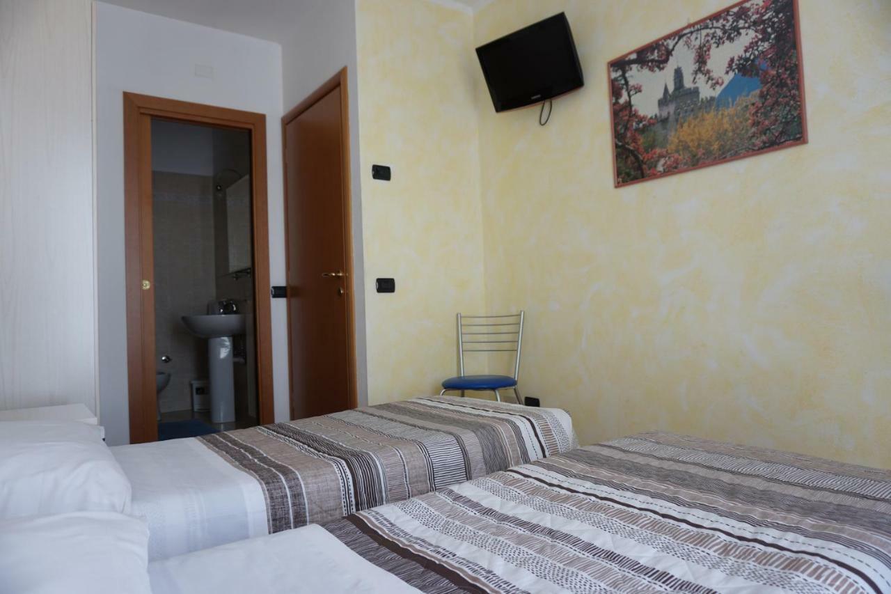 B&B La Villetta Брено Экстерьер фото