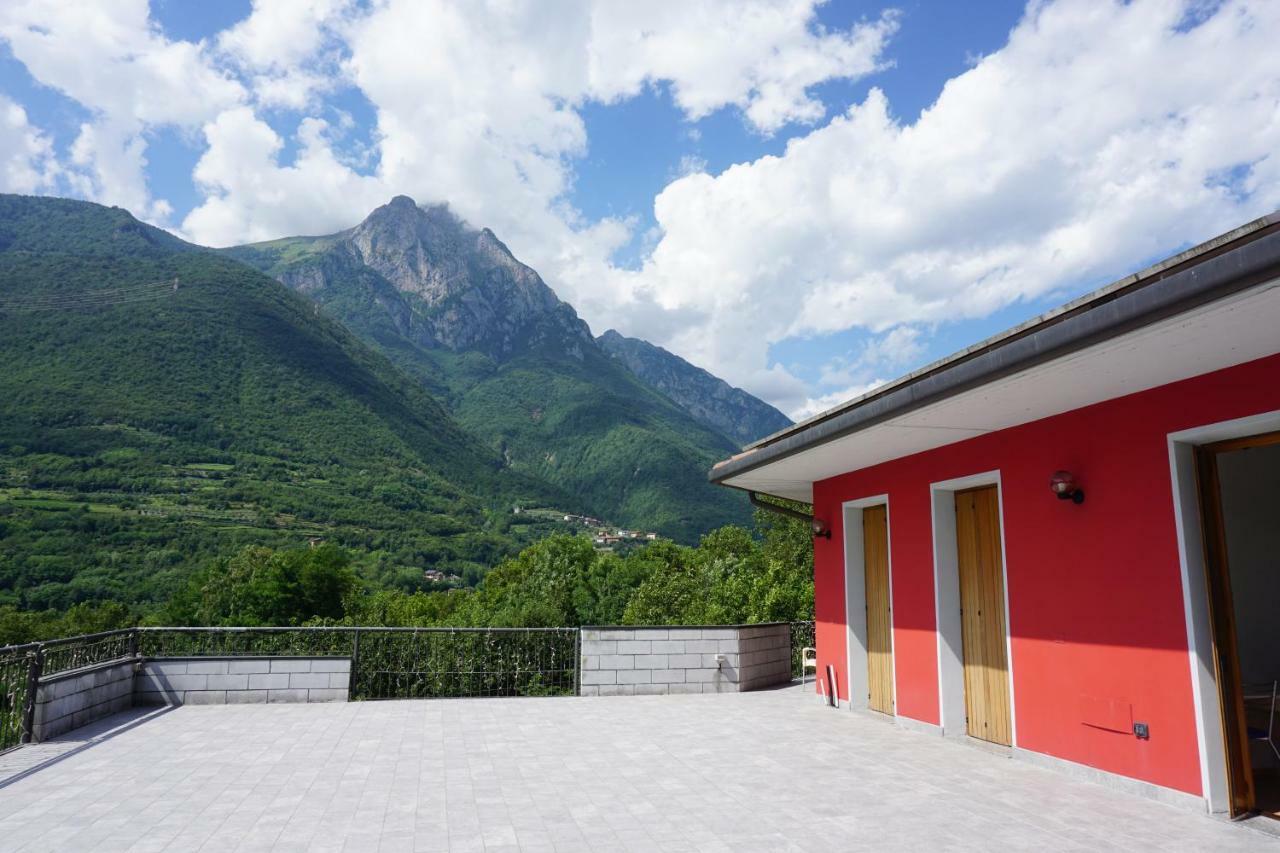B&B La Villetta Брено Экстерьер фото